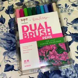 NWT Lilly Pulitzer GWP Dual Brush Pens